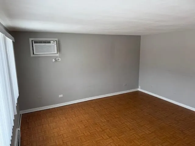 $1,800 | 7151 170th Street, Unit 1E, Tinley Park, IL 60477