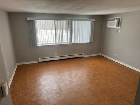 $1,800 | 7151 170th Street, Unit 1E, Tinley Park, IL 60477