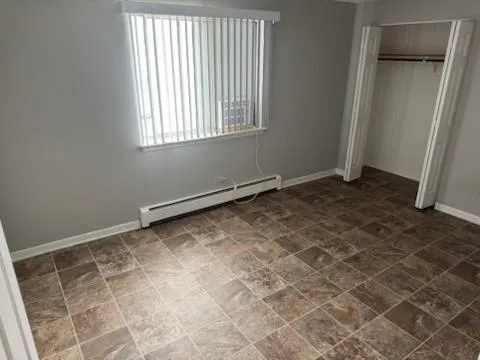 $1,800 | 7151 170th Street, Unit 1E, Tinley Park, IL 60477