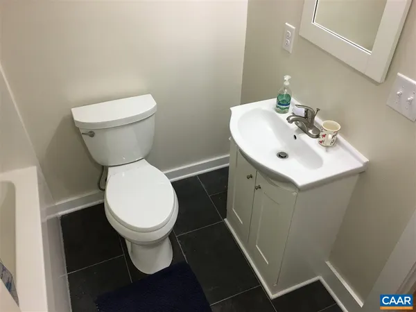 $2,800 | 718 McIntire Road, Charlottesville, VA 22902