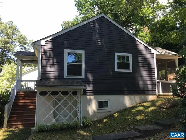 $2,800 | 718 McIntire Road, Charlottesville, VA 22902