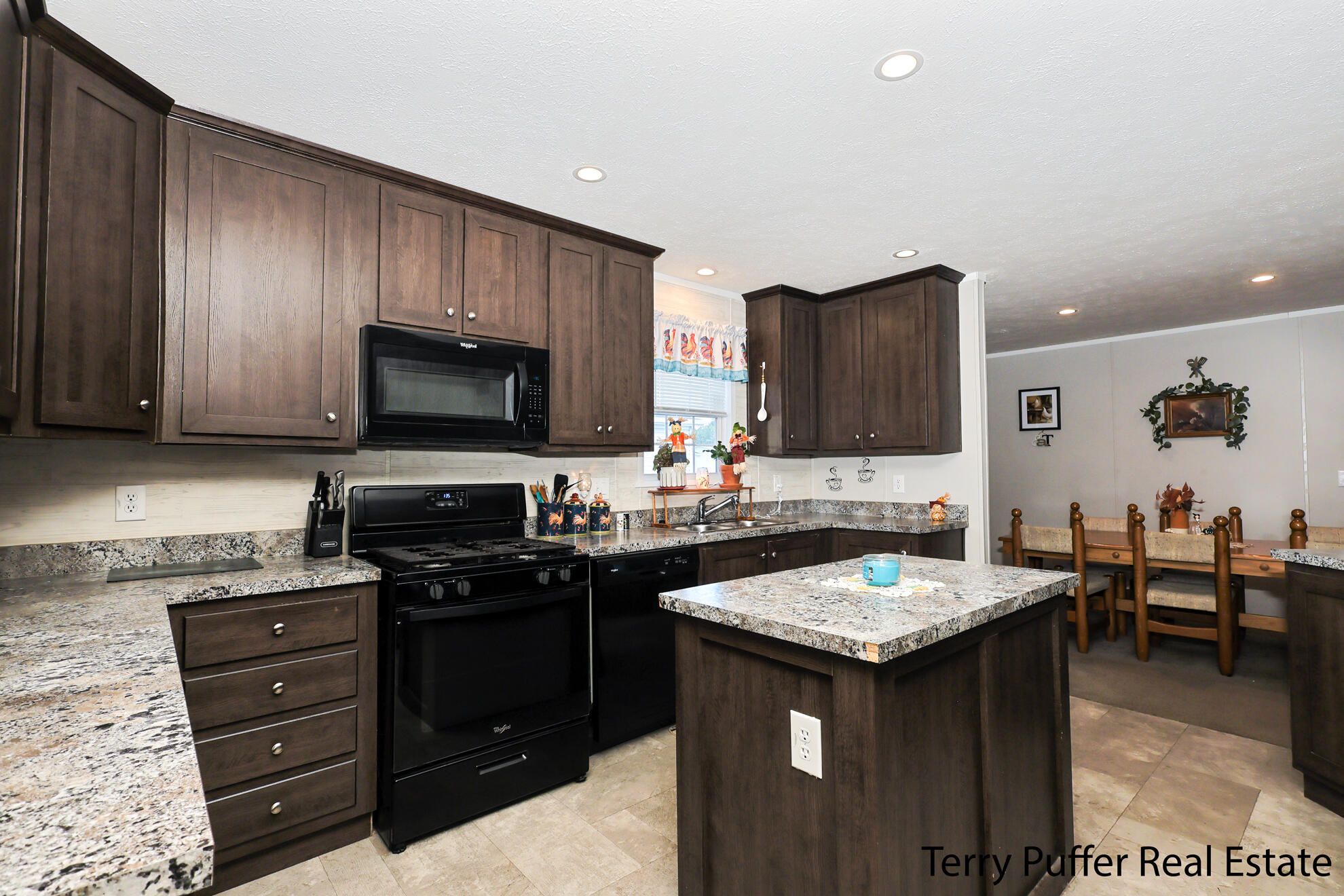 261 Taffy Lane, Unit 602 Muskegon, MI 49442 - Photo 12 of 27 new00001419