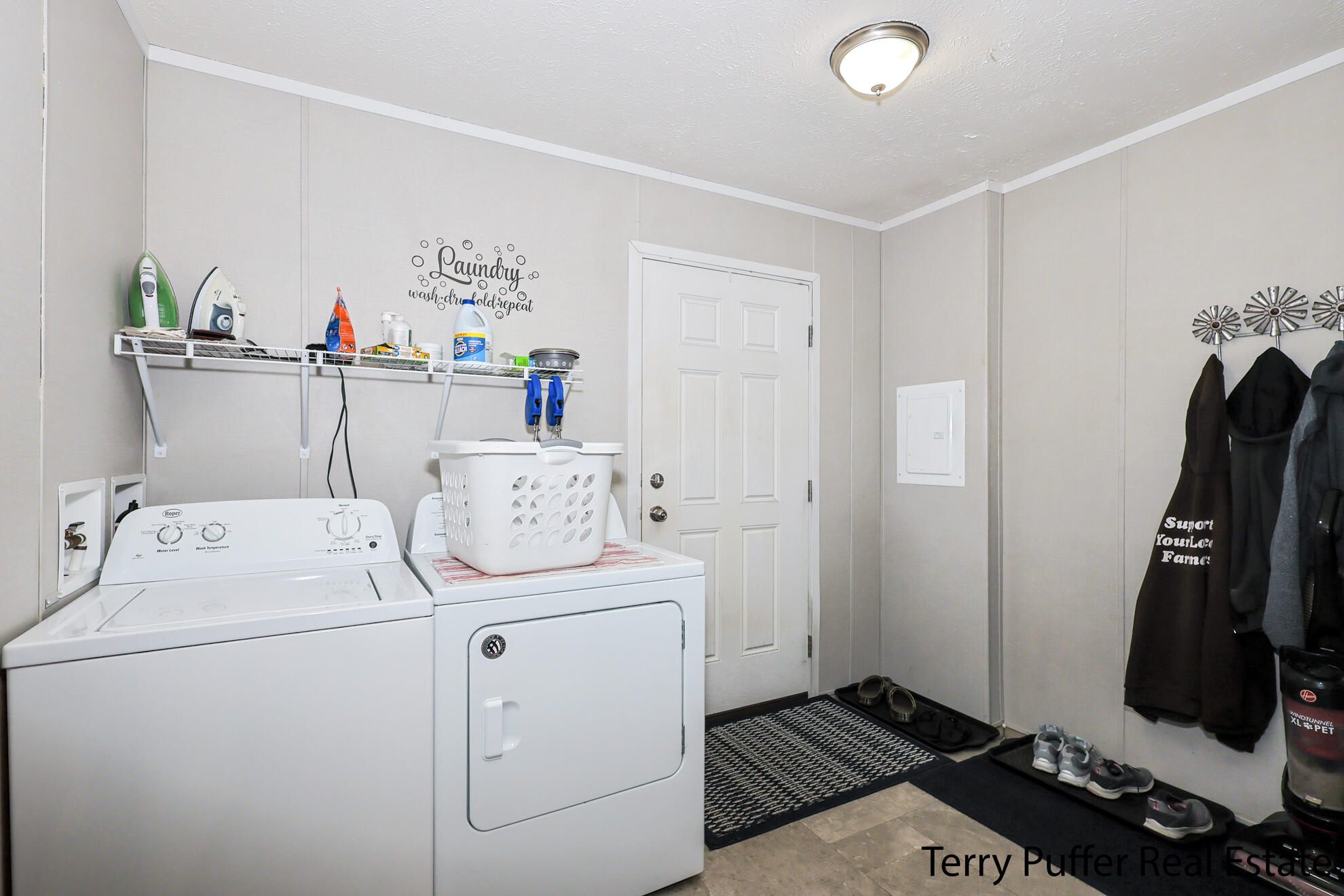 261 Taffy Lane, Unit 602 Muskegon, MI 49442 - Photo 16 of 27 new00001412