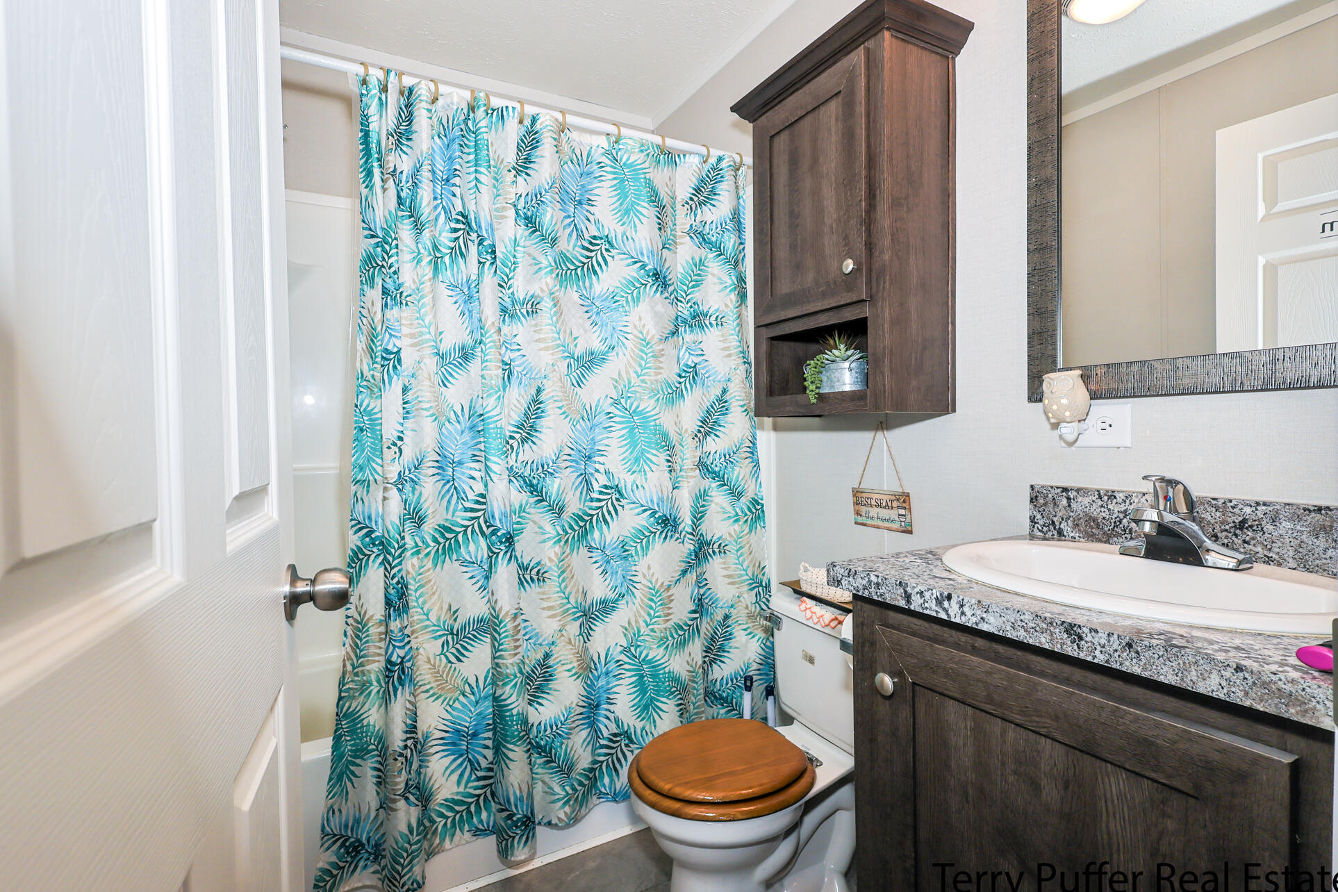 261 Taffy Lane, Unit 602 Muskegon, MI 49442 - Photo 17 of 27 new00001417