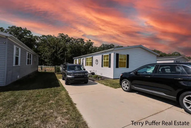 $79,900 | 261 Taffy Lane, Unit 602, Muskegon, MI 49442