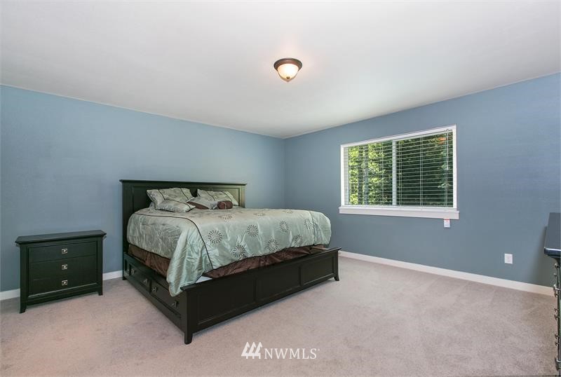 11702 Banner Road Southeast Olalla, WA 98359 - Photo 15 of 21 Gallery Image 15