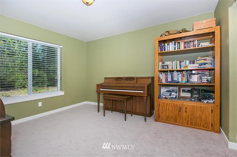11702 Banner Road Southeast Olalla, WA 98359 - Photo 18 of 21 Gallery Image 18