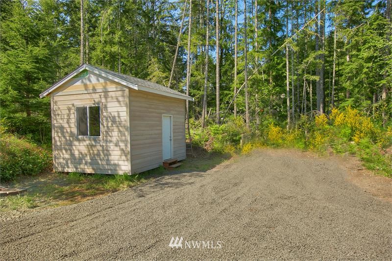 11702 Banner Road Southeast Olalla, WA 98359 - Photo 8 of 21 Gallery Image 8