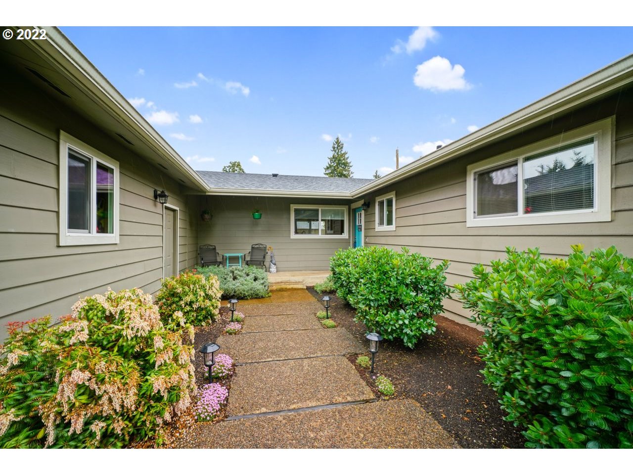 4702 Lone Oak Road Southeast Salem, OR 97302 - Photo 2 of 29 Gallery Image 2