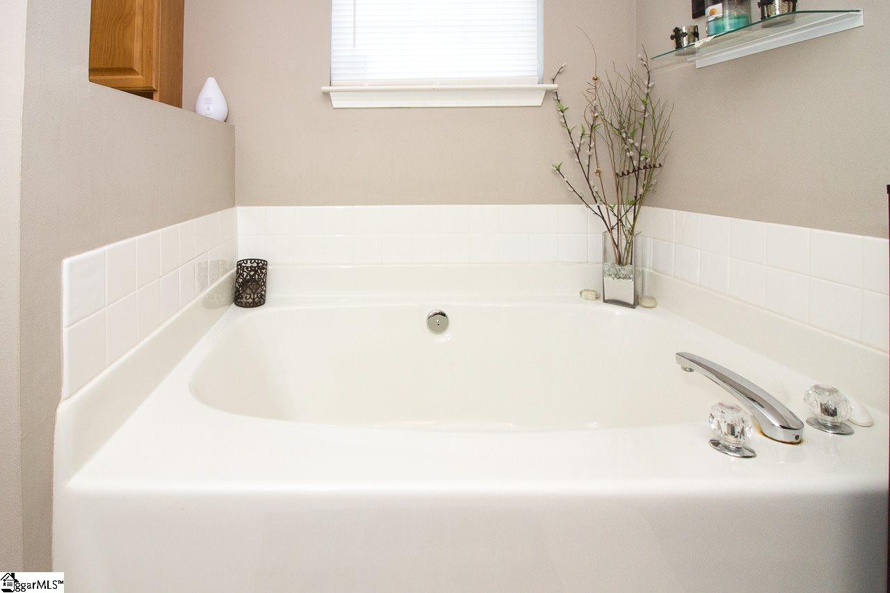 644 Hunters Lane Anderson, SC 29625 - Photo 12 of 26 Gallery Image 12