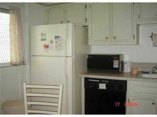 5700 Northwest 2nd Avenue, Unit 109 Boca Raton, FL 33487 - Photo 4 of 9 Boca Teeca 109 - Kitchen