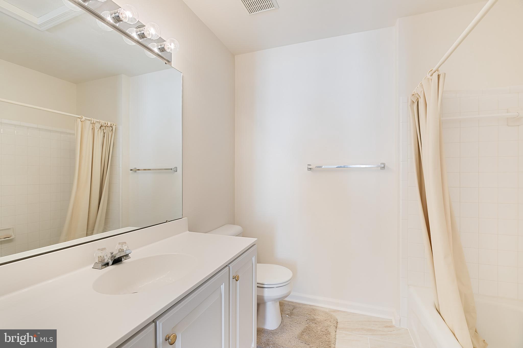 6401 Lureta Ann Lane Springfield, VA 22150 - Photo 23 of 43