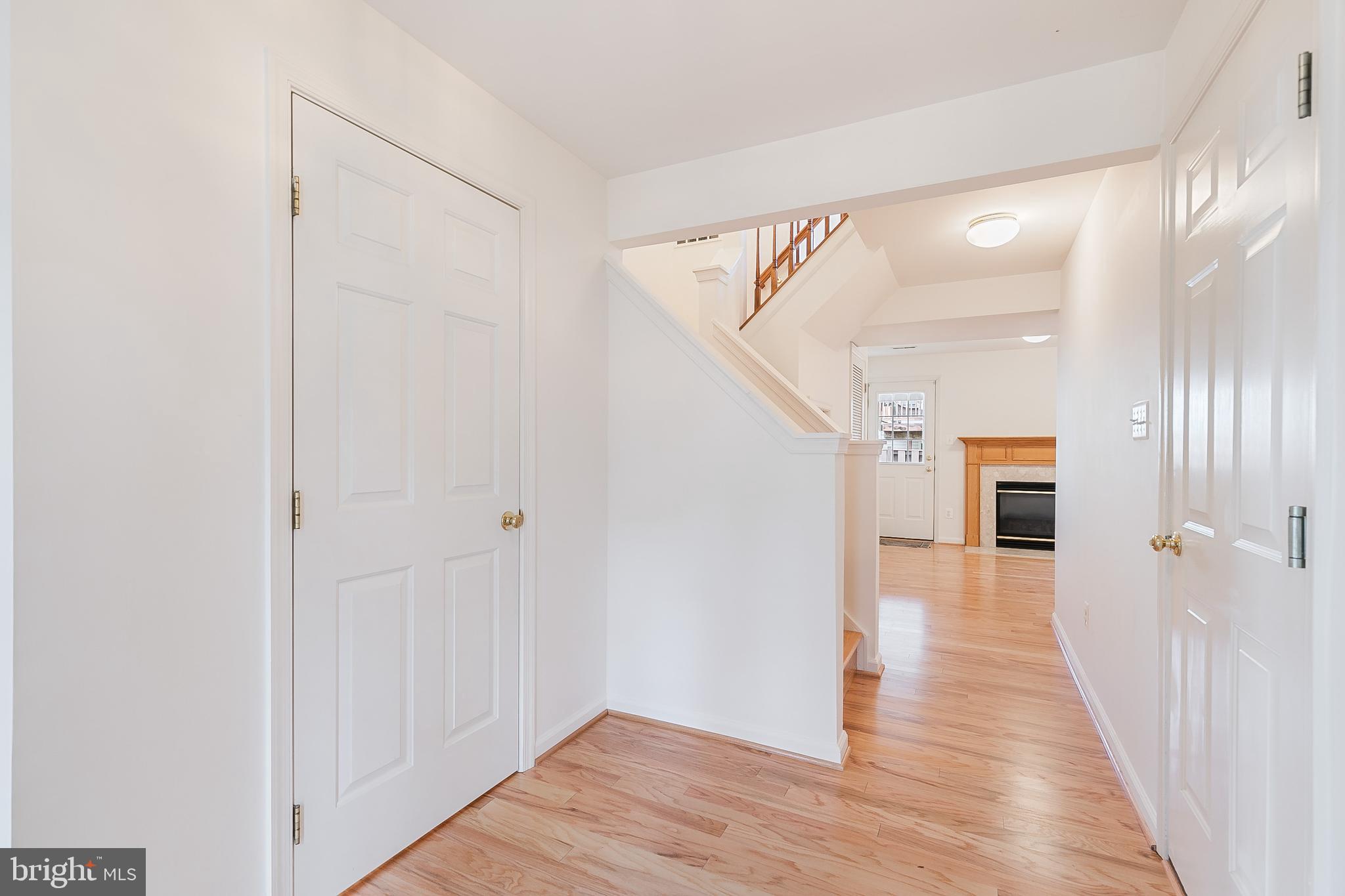 6401 Lureta Ann Lane Springfield, VA 22150 - Photo 8 of 43