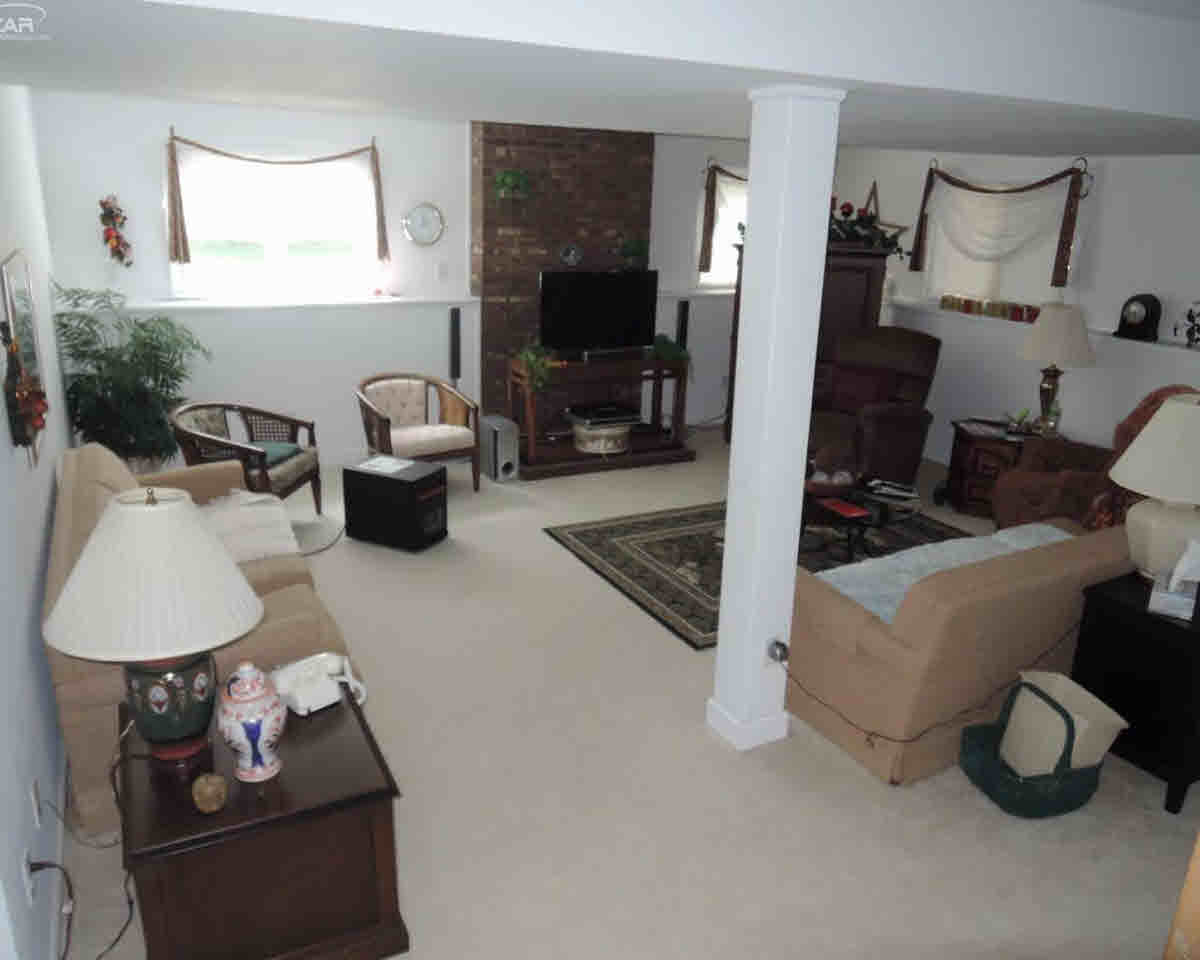 18374 Hickory Ridge Road Fenton, MI 48430 - Photo 13 of 22 21288261-12.JPG
