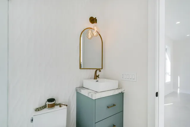 $4,950,000 | 117 Leoni Drive, Islamorada, FL 33036