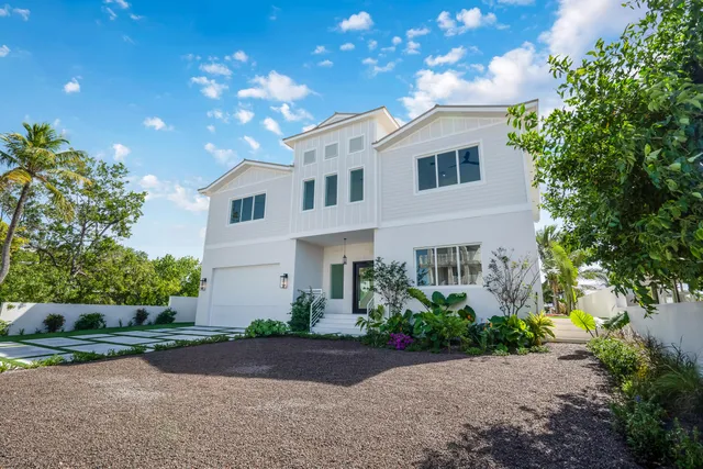 $4,950,000 | 117 Leoni Drive, Islamorada, FL 33036