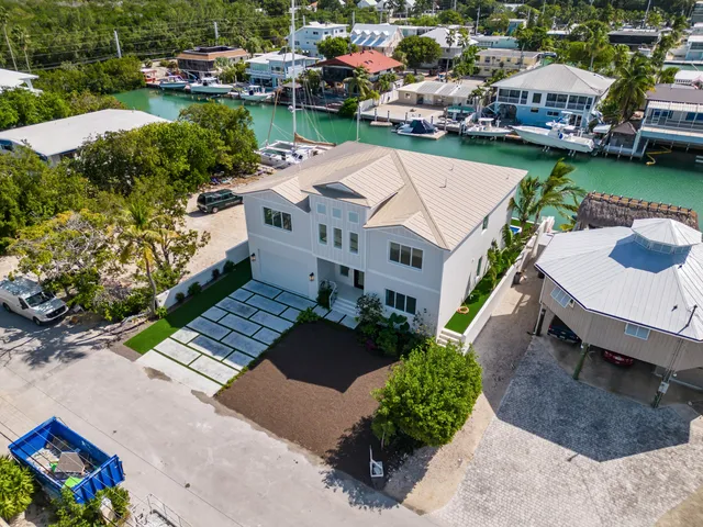 $4,950,000 | 117 Leoni Drive, Islamorada, FL 33036