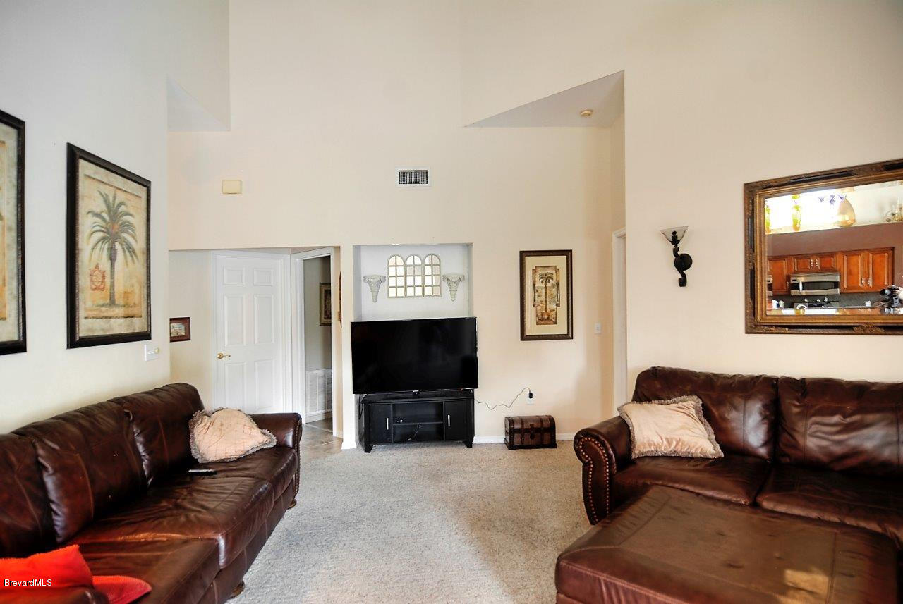 3345 Holly Springs Road Melbourne, FL 32934 - Photo 6 of 12 family