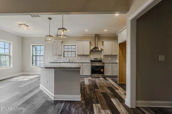 $788,900 | 2927 Snow Pond Road, Knoxville, TN 37931