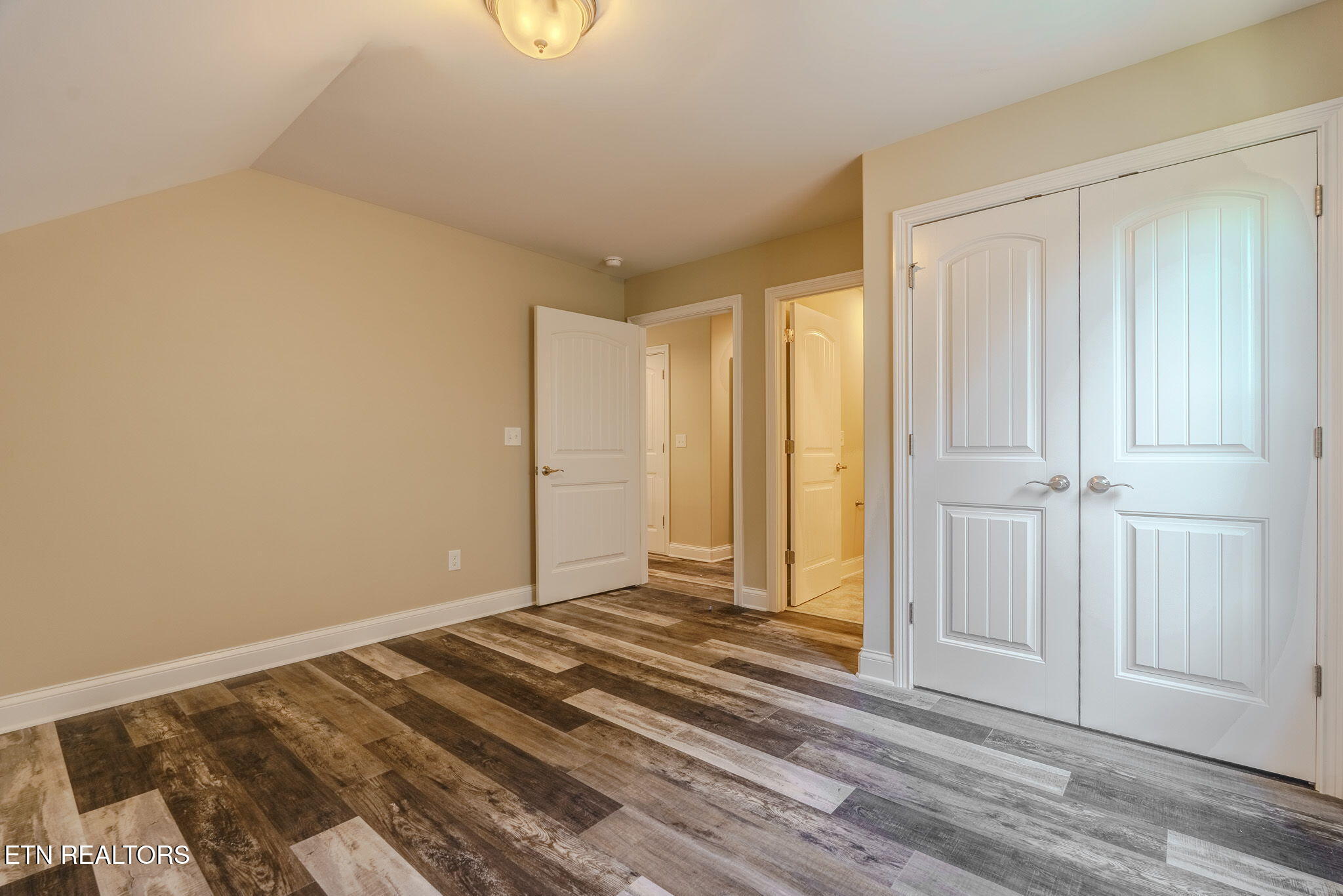 2927 Snow Pond Road Knoxville, TN 37931 - Photo 49 of 60 Upstairs Bedroom 2 2