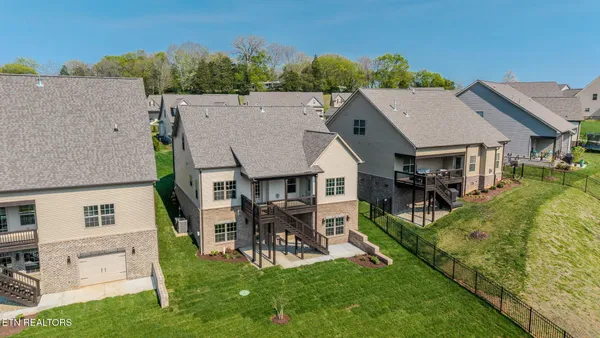 $788,900 | 2927 Snow Pond Road, Knoxville, TN 37931
