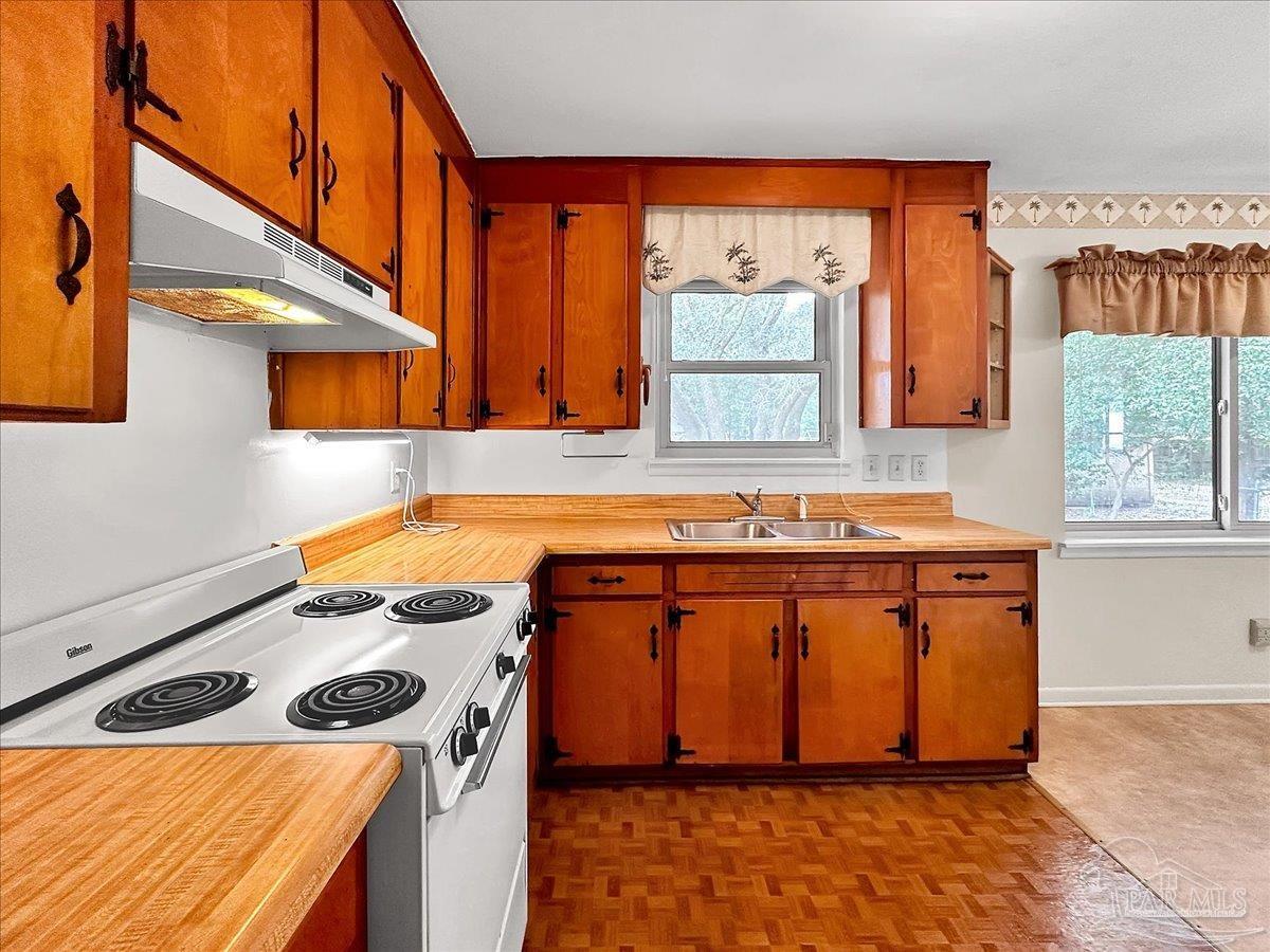 803 Lakewood Road Pensacola, FL 32507 - Photo 12 of 41