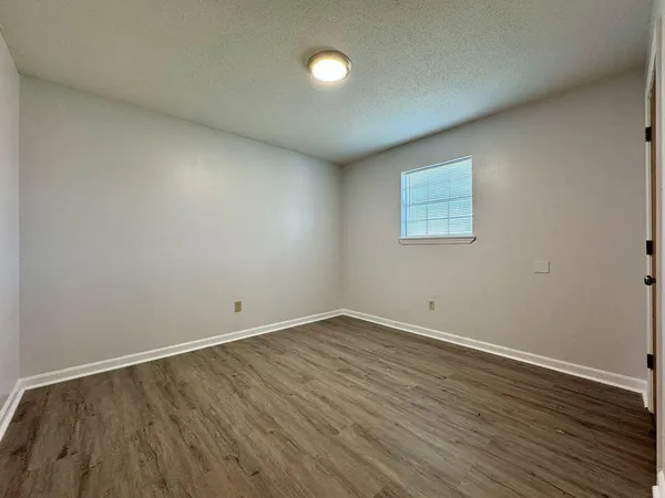 $1,250 | 5009 Marylin Lane, Unit B, Chattanooga, TN 37411