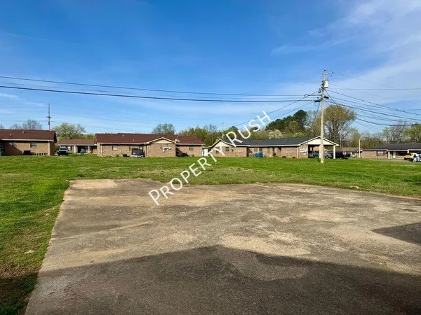 $1,250 | 5009 Marylin Lane, Unit B, Chattanooga, TN 37411