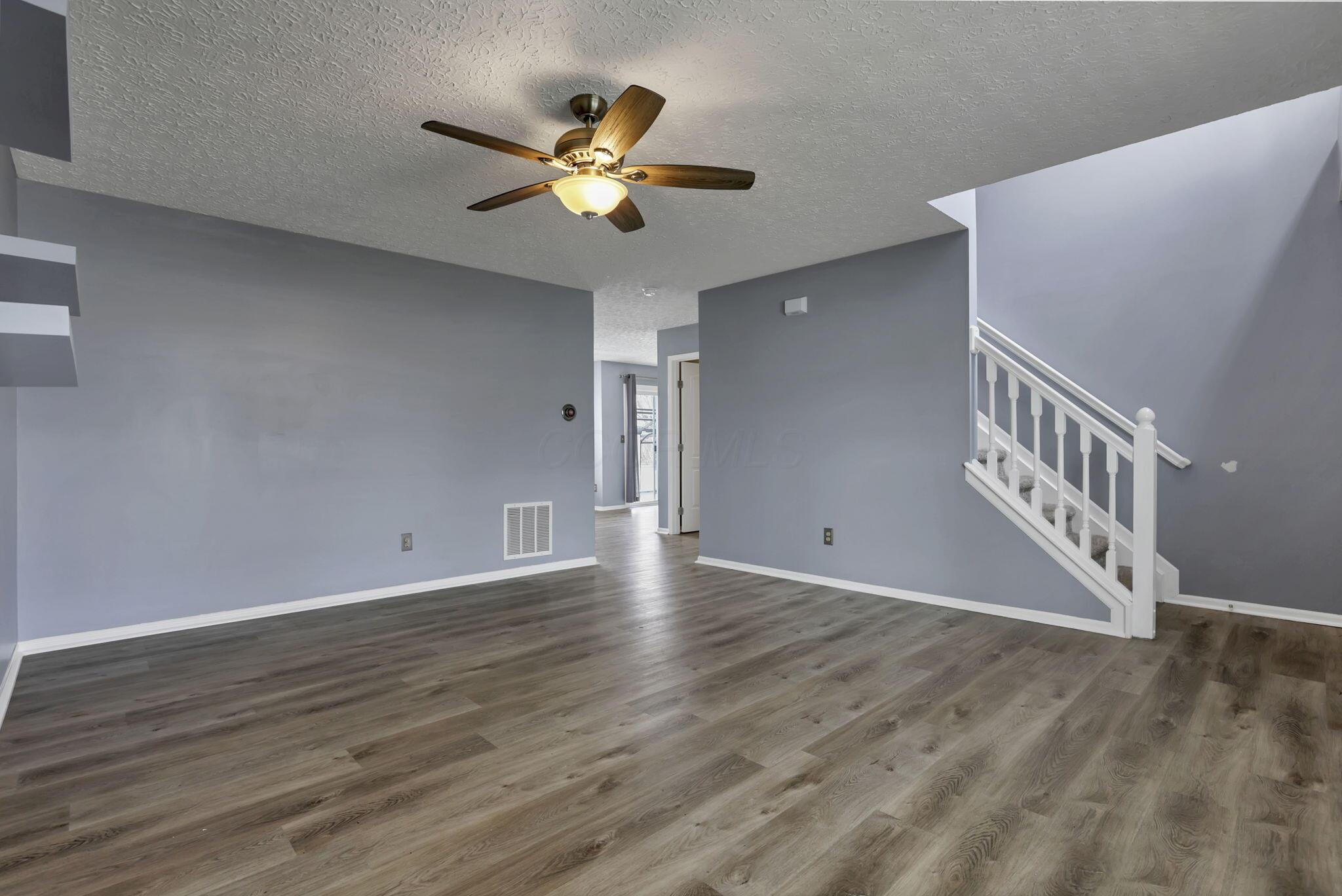 112 Harvard Loop Delaware, OH 43015 - Photo 7 of 51 10-web-or-mls-4E7A4479
