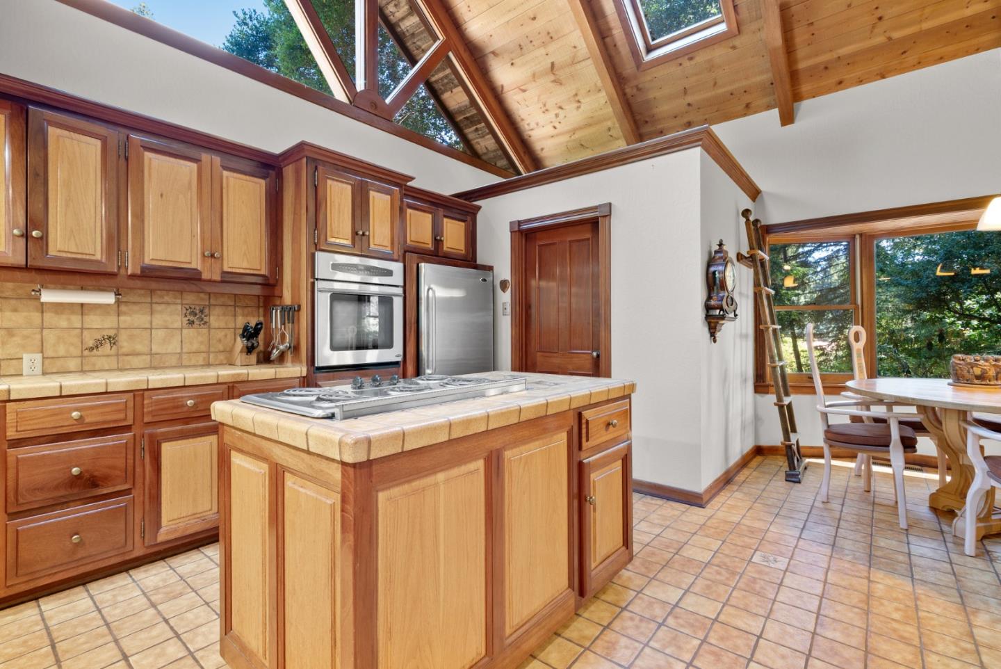 4611 Bonny Doon Road Santa Cruz, CA 95060 - Photo 11 of 94