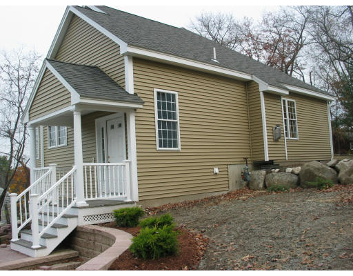74 Ormonde Road Methuen, MA 01844 - Photo 4 of 13 Gallery Image 4