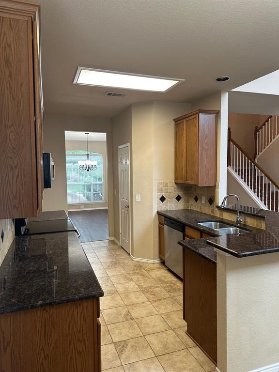 2013 Trinity Lane McKinney, TX 75072 - Photo 6 of 19