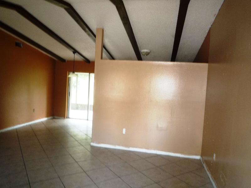 656 Northwest Riverside Drive Port St. Lucie, FL 34983 - Photo 5 of 35 Living Room