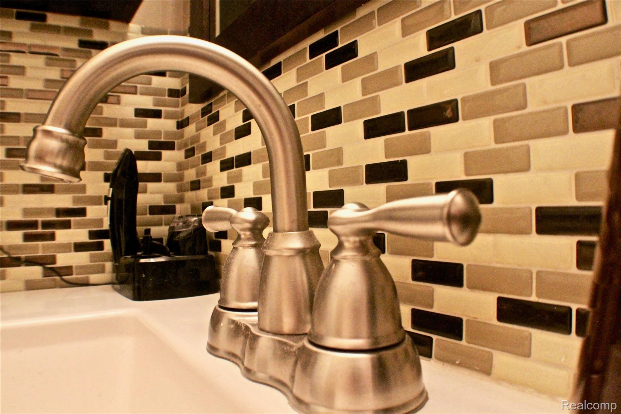 6115 Rocking Chair Road Grand Blanc, MI 48439 - Photo 17 of 29 IMG_2738.jpeg
