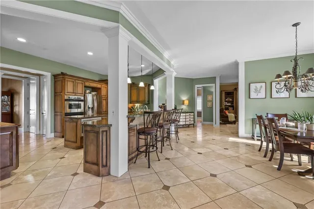 $975,000 | 609 Northeast Lake Point Drive, Lee's Summit, MO 64064