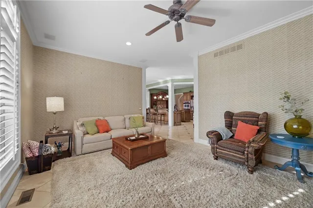 $975,000 | 609 Northeast Lake Point Drive, Lee's Summit, MO 64064