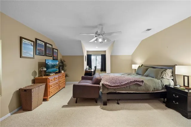 $975,000 | 609 Northeast Lake Point Drive, Lee's Summit, MO 64064