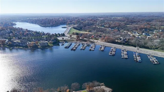 $975,000 | 609 Northeast Lake Point Drive, Lee's Summit, MO 64064