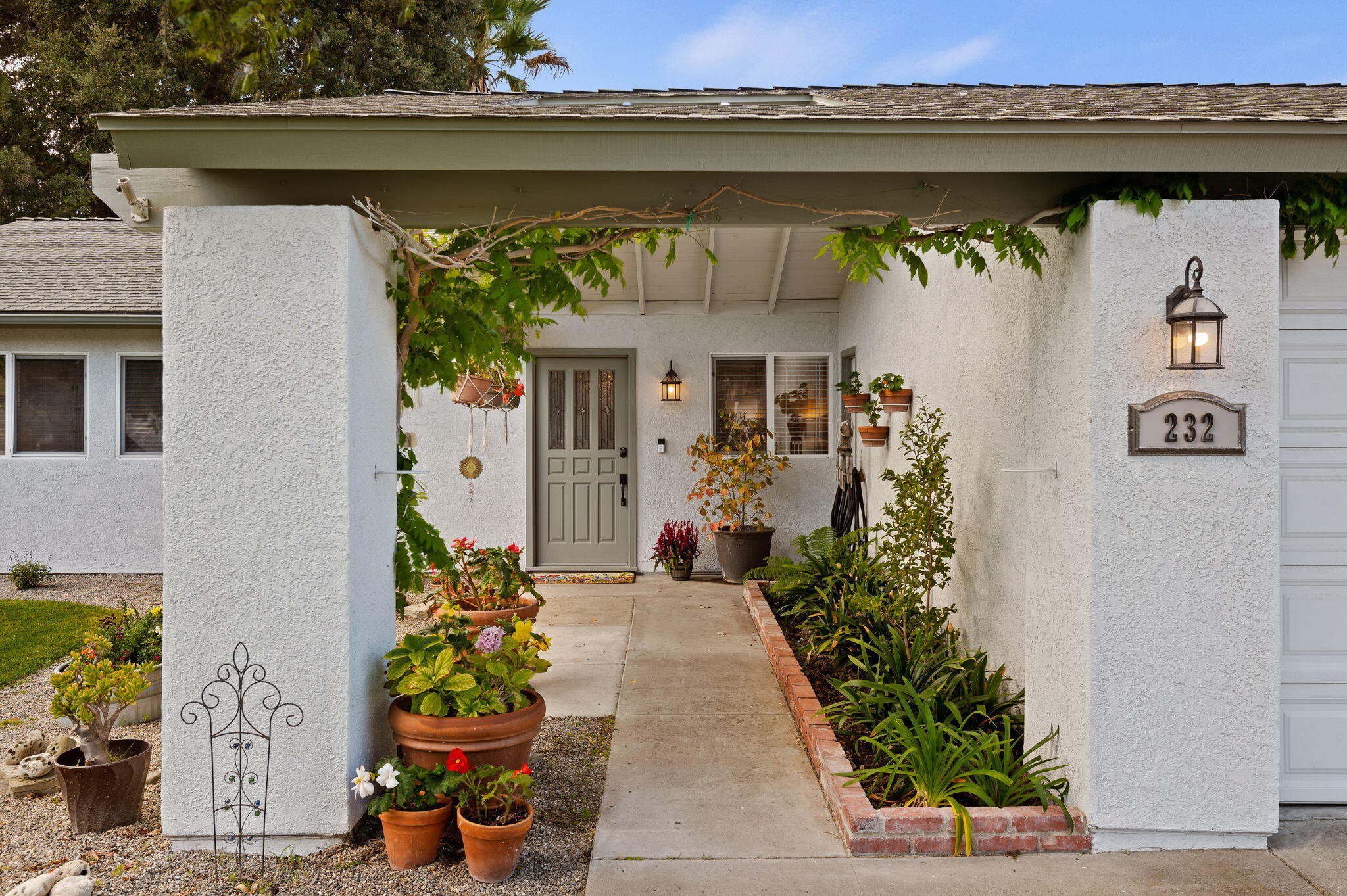 232 2nd Street Buellton, CA 93427 - Photo 3 of 29 a view of entryway