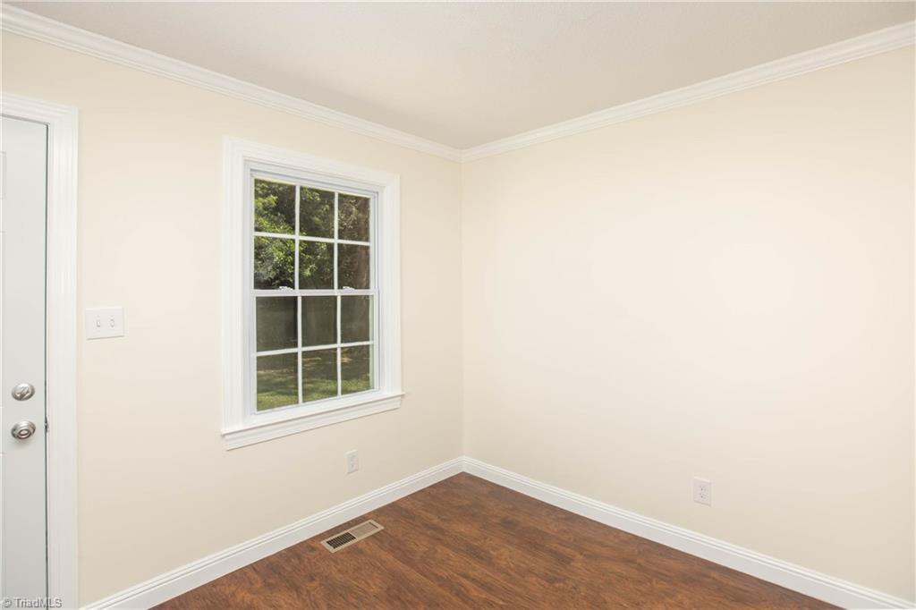 727 Hendrix Street High Point, NC 27260 - Photo 11 of 30 Gallery Image 11