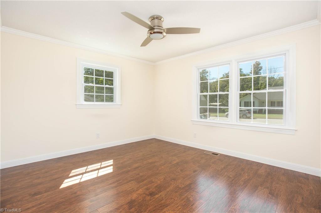 727 Hendrix Street High Point, NC 27260 - Photo 17 of 30 Primary