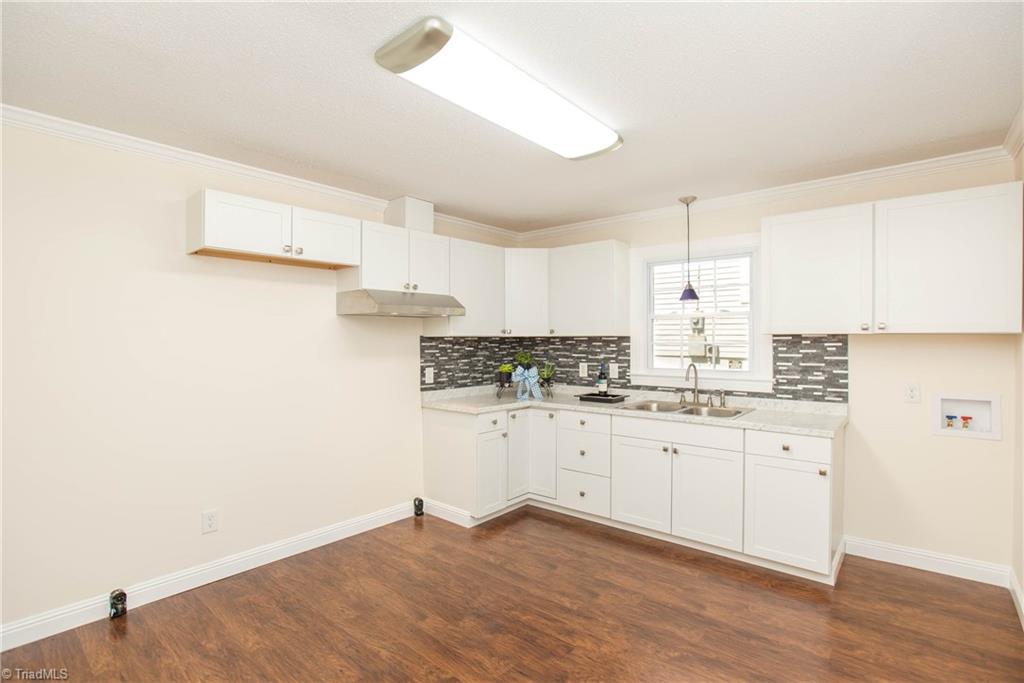 727 Hendrix Street High Point, NC 27260 - Photo 8 of 30 Gallery Image 8