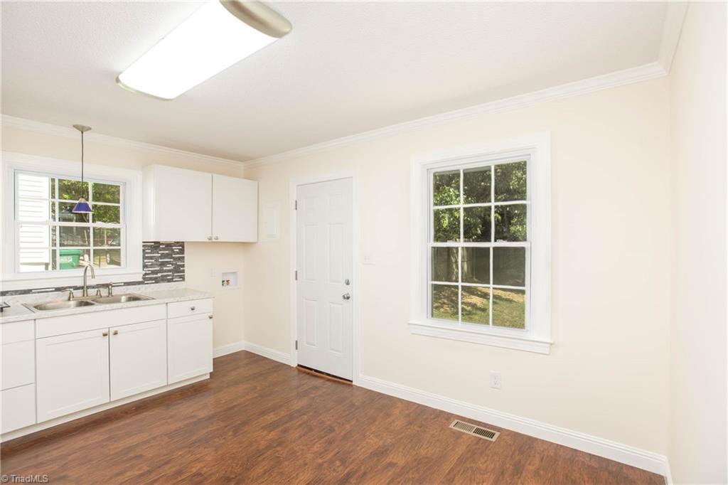 727 Hendrix Street High Point, NC 27260 - Photo 10 of 30 Gallery Image 10
