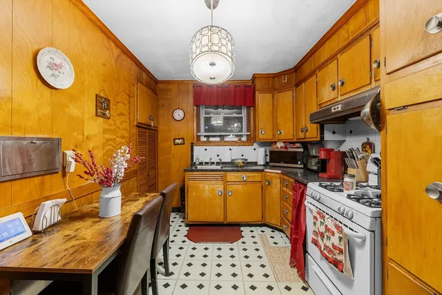 $899,900 | 38 Eaton Street, Fall River, MA 02723