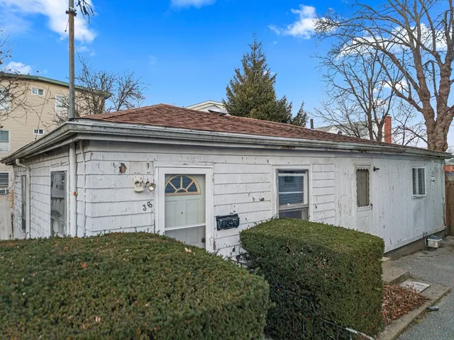 $899,900 | 38 Eaton Street, Fall River, MA 02723