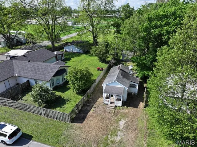 $9,999 | 504 East 8th Street, Portageville, MO 63873