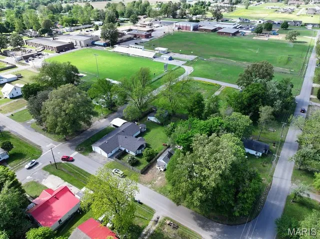 $9,999 | 504 East 8th Street, Portageville, MO 63873