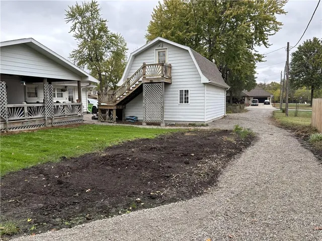 $305,000 | 615 Pine Street, Wellsville, KS 66092