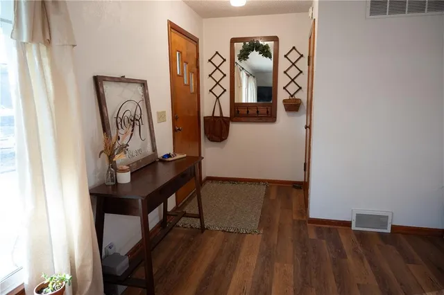 $305,000 | 615 Pine Street, Wellsville, KS 66092