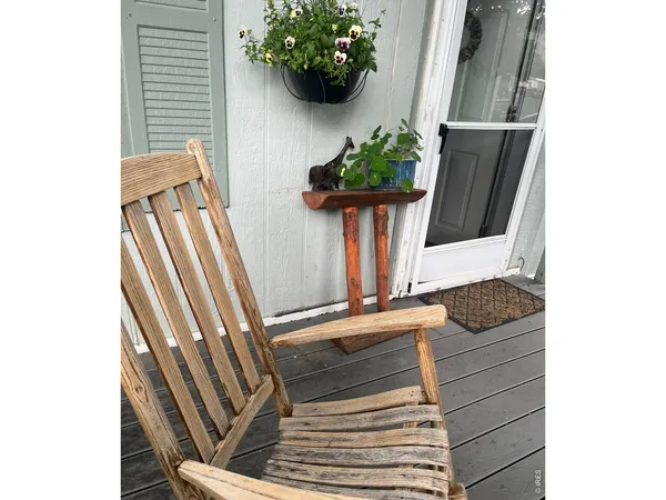 a view of entryway